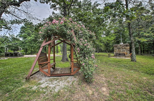 Foto 19 - 'pine Lodge Cabin' on 450 Acres in Ozark Mountains
