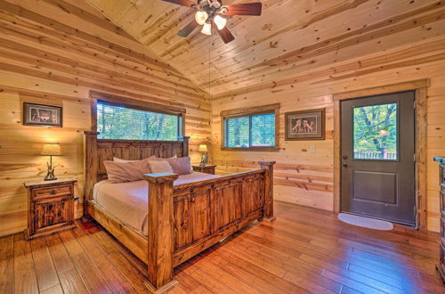 Photo 13 - Creekside Cabin With Deck, Hot Tub & Fire Pit