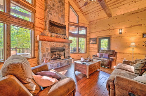 Photo 1 - Creekside Cabin With Deck, Hot Tub & Fire Pit