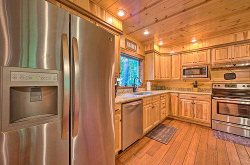 Photo 31 - Creekside Cabin With Deck, Hot Tub & Fire Pit