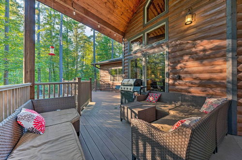 Photo 22 - Creekside Cabin With Deck, Hot Tub & Fire Pit