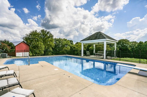 Photo 4 - Historic Cedar Hill Mansion on Large Farm w/ Pool