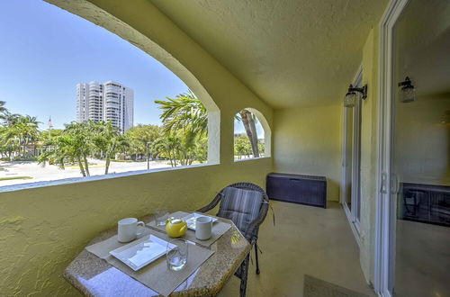 Foto 6 - Marco Island Condo w/ Patio: Steps to Beach Access