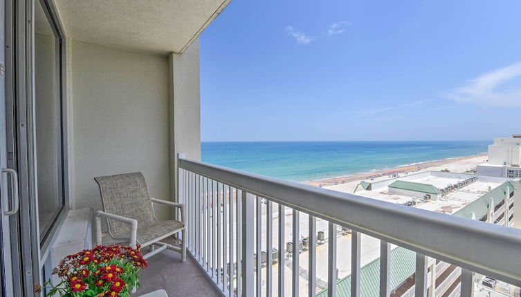 Foto 1 - Daytona Beachfront Condo w/ Ocean View