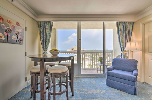 Foto 6 - Daytona Beachfront Condo w/ Ocean View