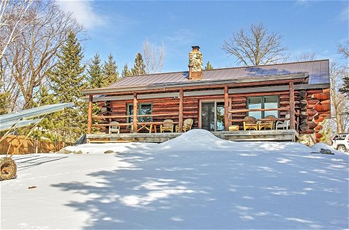 Foto 18 - Wonderful Home on Sand Lake w/ Expansive Porch