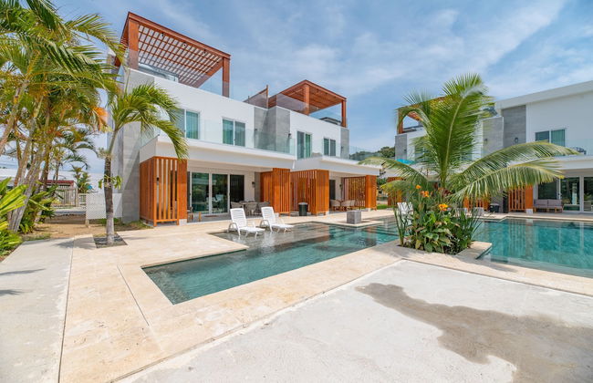 Ocean One Roatan - Photo 3