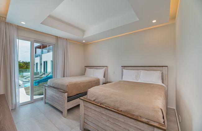 Ocean One Roatan - Photo 24