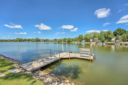 Foto 4 - Lakefront Oasis w/ Boat Dock, Fire Pit, Grill