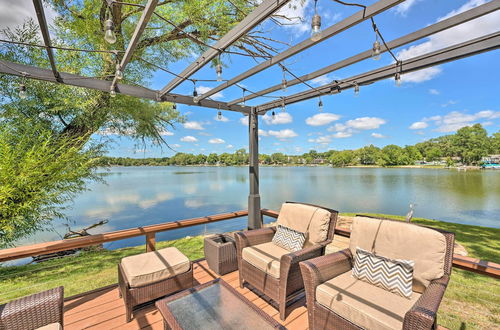 Foto 33 - Lakefront Oasis w/ Boat Dock, Fire Pit, Grill