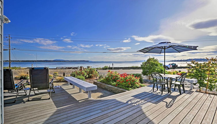 Foto 1 - Birch Bay Waterfront Home - Steps to Beach