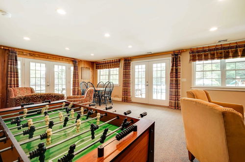 Photo 32 - Bright Bromley Mountain Condo With 2 Balconies