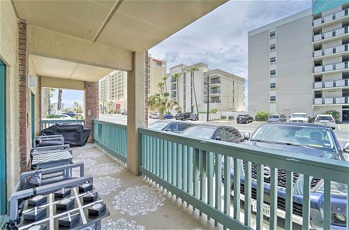Foto 25 - Luxe South Padre Condo w/ Pool - Walk to Beach