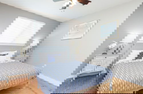 Foto 5 - Cozy 3 Bedroom Near Town & Beach
