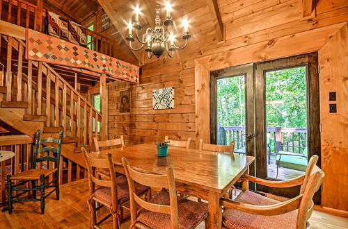 Foto 14 - Cozy 'owl Lodge' Cabin - Relax or Get Adventurous