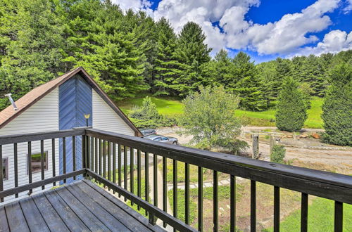 Foto 18 - Secluded Mountain City Home w/ Deck & Views