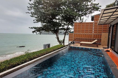 Foto 39 - Koh Sirey Beachfront Pool Villa