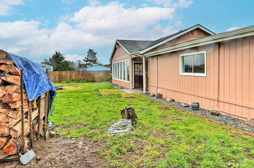 Photo 2 - Horse and Dog-friendly Home Near Redwoods