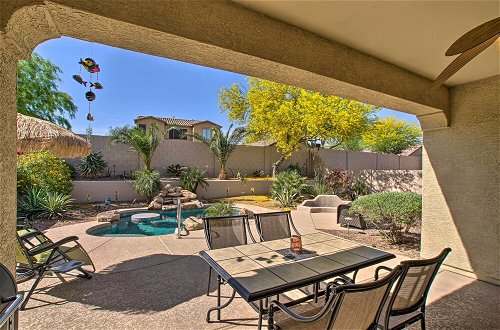Foto 10 - Sunny Arizona Oasis w/ Private Pool + Lush Patio