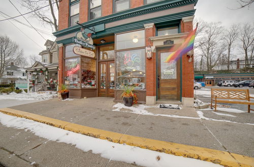 Photo 24 - Historic Downtown Saugatuck Loft Apartment