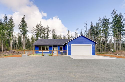 Photo 20 - Lovely Clinton Home w/ Hot Tub on 10 Acres