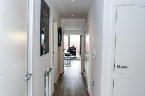 Photo 23 - Immaculate 2-bed Apartment in London