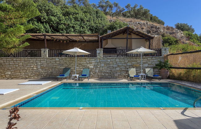 Amazing Villas in Crete - Argiris Villa - Photo 30