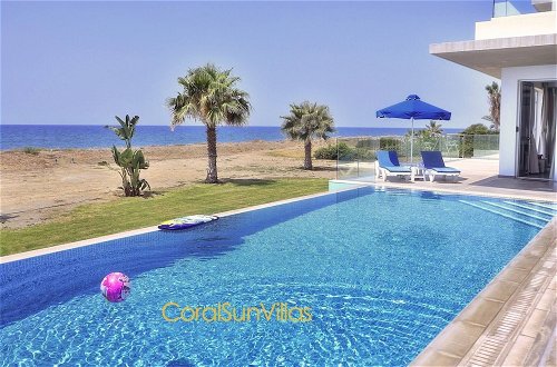 Photo 31 - Blue - Beach Front Spectacular Villa Sleeps 10