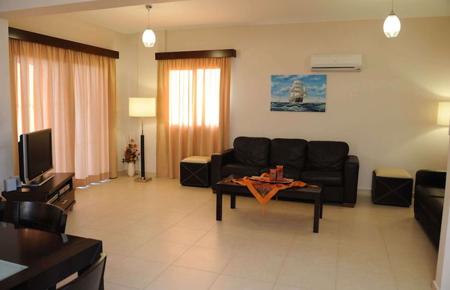 Three Bedroom Villa With Private Pool and Landscaped Garden Close to the Beach - Foto 6