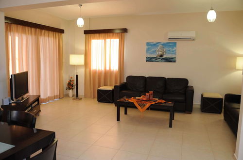 Photo 6 - Three Bedroom Villa With Private Pool and Landscaped Garden Close to the Beach