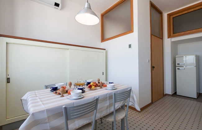 Ventodue in Rimini With 2 Bedrooms and 1 Bathrooms - Foto 9