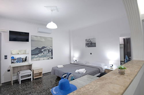 Photo 10 - Thira Santo Apartments