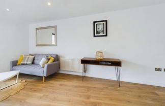 Photo 2 - The Battersea Sanctuary - Classy 1bdr Flat With Terrace