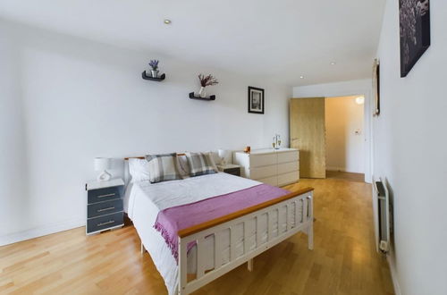 Photo 8 - The Battersea Sanctuary - Classy 1bdr Flat With Terrace