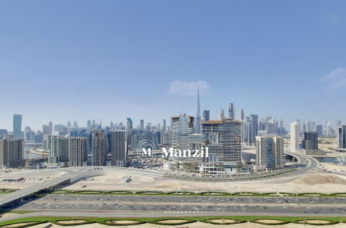 Photo 15 - Manzil - Cozy 1BR in Paramount w Burj Khalifa View