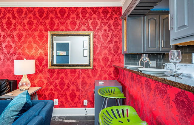 ATL Downtown Condo with Free Parking - Photo 13