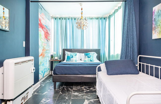 ATL Downtown Condo with Free Parking - Photo 2