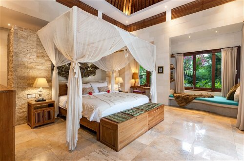 Foto 13 - Best Seller 3 Bedrooms Pool Villa in Central Ubud