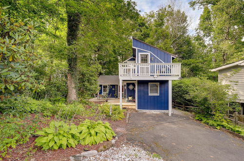 Photo 3 - Bluebird Cottage in Newland Near Hiking & Skiing