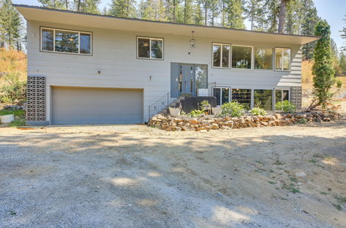 Photo 8 - Chic Idaho Retreat w/ Hot Tub, Grill & Pool Table