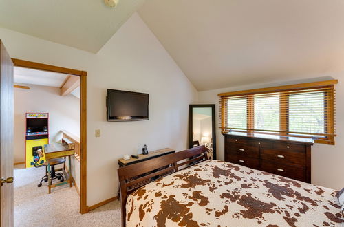 Photo 3 - Family-friendly Galena Rental: Golf Course Access