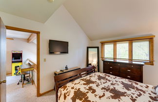 Photo 3 - Family-friendly Galena Rental: Golf Course Access