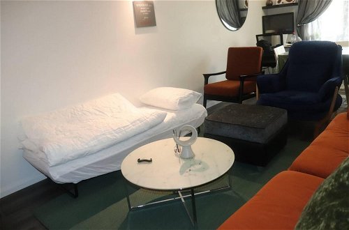 Foto 35 - Immaculate 2-bed Apartment in Dagenham