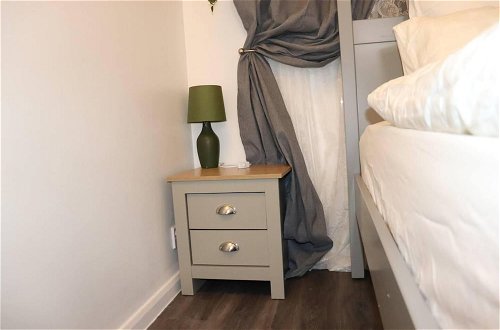 Foto 8 - Immaculate 2-bed Apartment in Dagenham