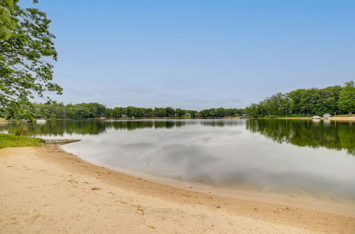 Foto 8 - Waterfront Lake Cabin: Close to Boating & Fishing