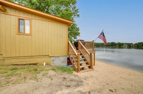 Foto 23 - Waterfront Lake Cabin: Close to Boating & Fishing