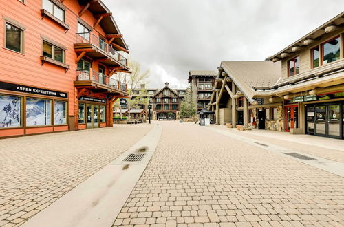 Photo 10 - Ski Resort Condo in Ritz-carlton Aspen Highlands