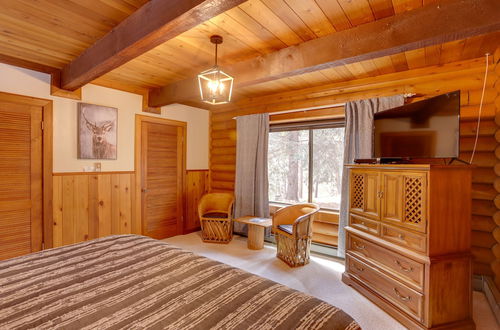 Photo 18 - Pet-friendly Bayfield Cabin Rental With Hot Tub