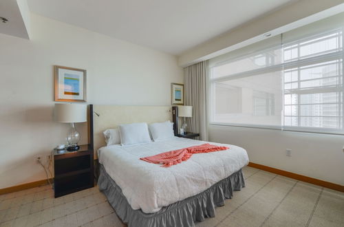 Photo 2 - Beautiful 1 Bedroom Brickell Condo