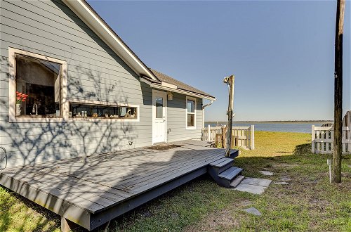 Photo 1 - Waterfront Jacksonville Home: Private Fishing Dock